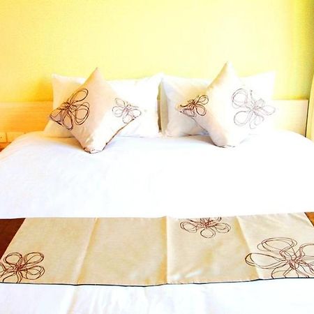 Sakul House Hostel Bangkok Exterior photo