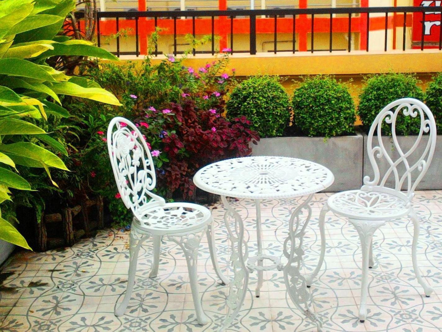 Sakul House Hostel Bangkok Exterior photo