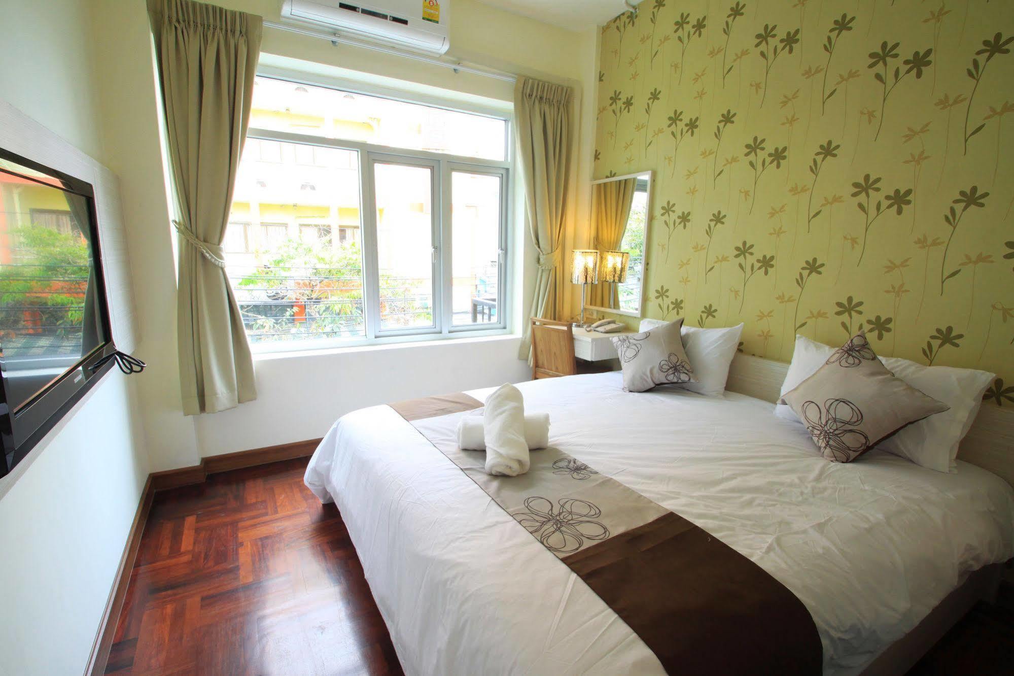 Sakul House Hostel Bangkok Exterior photo