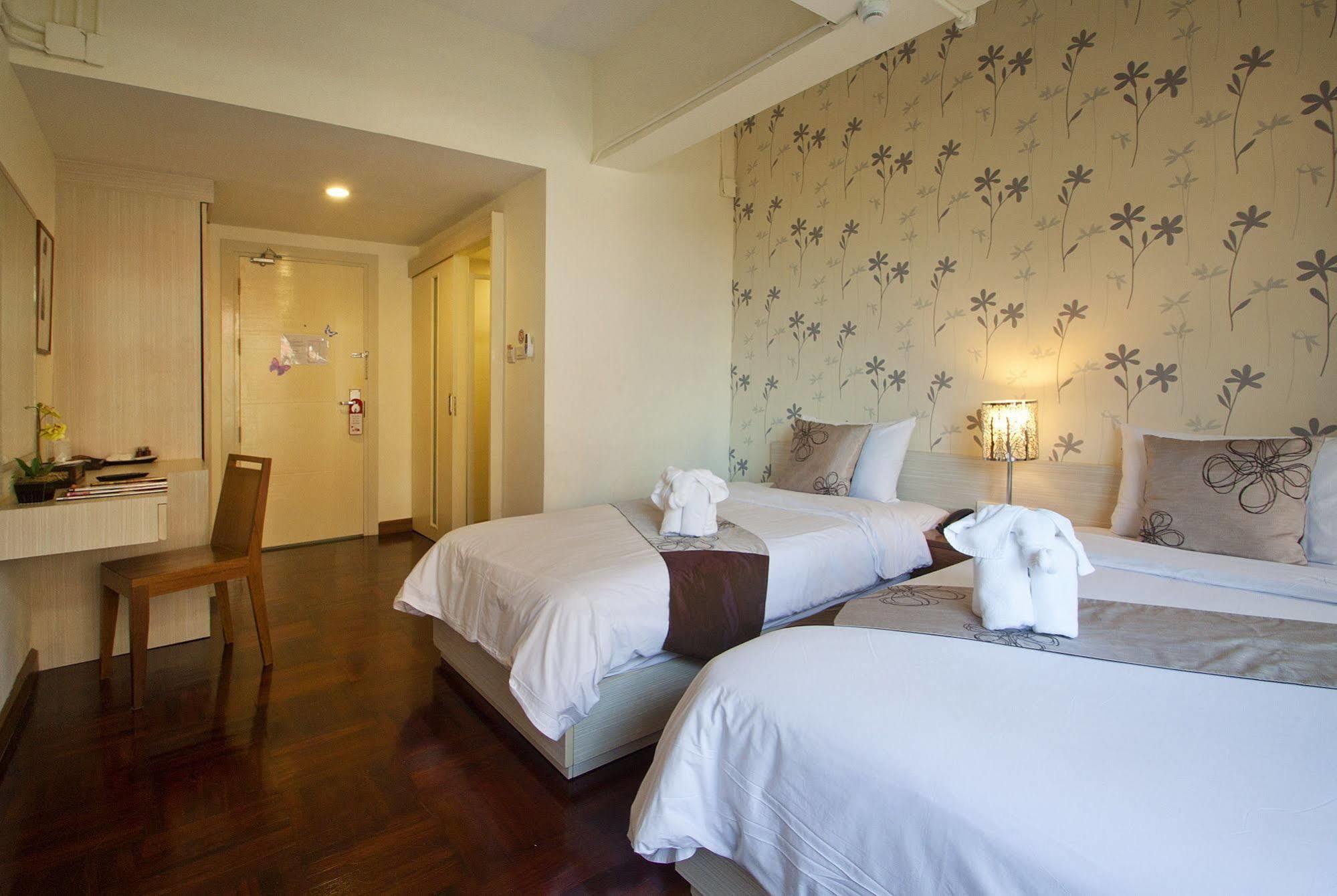 Sakul House Hostel Bangkok Exterior photo